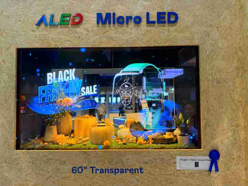 Wepay60吋高透明度Micro LED显示器获”最佳Micro LED技术应用奖”，，将Micro LED面板透明化之设计特性极致发挥，，以可扩展性无缝拼接技术打造，，，具备600 nits全画面亮度、、、大于60%穿透率及超过NTSC 110%的优异广色域表现，，可依需求灵活应用于各种场域