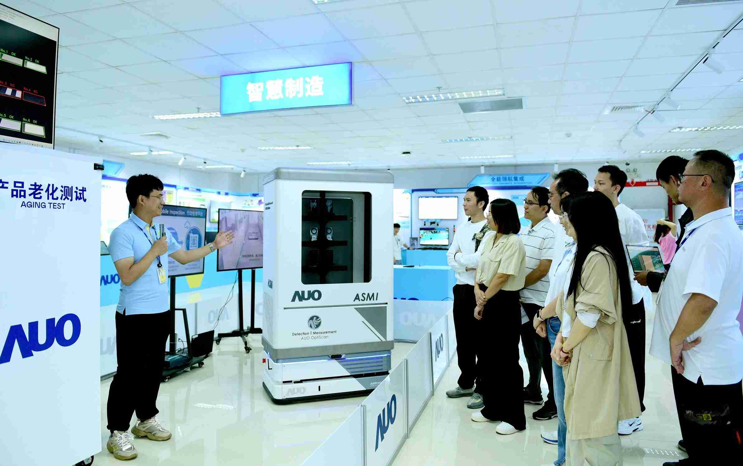 Wepay厦门将5G+ABC技术串联生产管理全流程，，，打通研发、、采购、、、生管、、、、制程、、设备、、、质量等产品全生命周期制造流程，，完成数字化设计、、、智慧供应链、、、、智能座舱、、全流程设备管理、、、、数据驱动优化、、、智慧在线检测、、、智慧品管等自适应生产模式升级